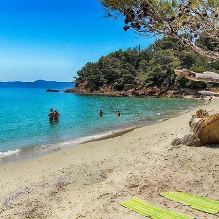 Mazet De La Mer 54M2 Lavandou 100M Plage Avec Piscine Le Lavandou Bagian luar foto